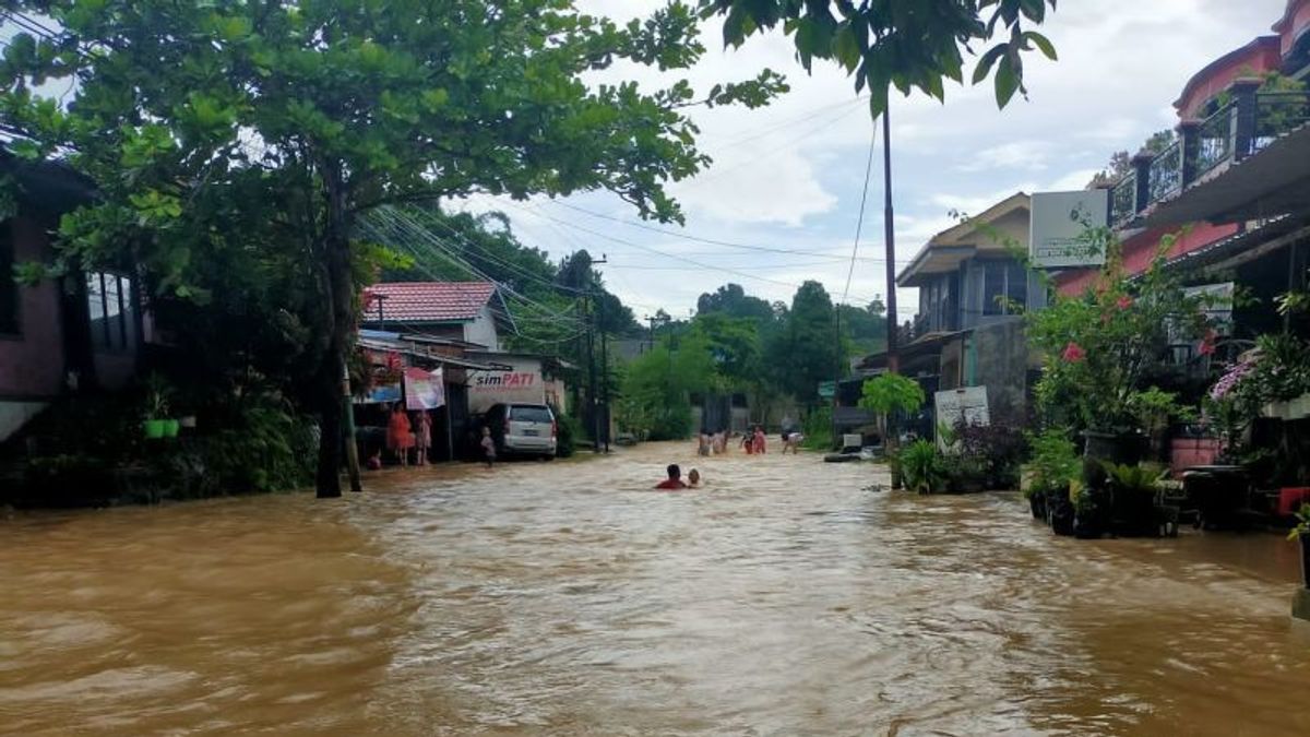 Samarinda Est Entourée D’inondations, La Route Samarinda-Bontang Est Paralysée