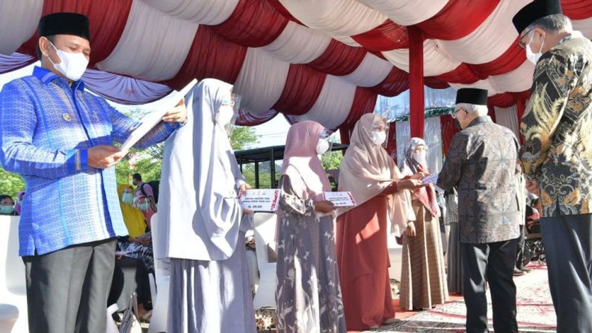 Wapres Ma’ruf Amin Serahkan Bantuan Sosial untuk Masyarakat di Aceh