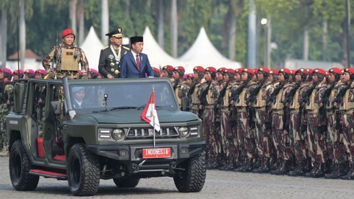 Le législateur du PDIP demande à Raffi Ahmad Pakai attribut du TNI Major: Quelle est la mission des Nations Unies?