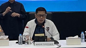 حذر ، قروض سلسة ومحافظ المشاهير أثبتت كقروض غير قانونية ، الضحية لديكور 1.4 مليار روبية إندونيسية