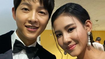 Bikin Iri, Shenina Cinnamon Pamer Selfie dengan Song Joong ki dan Han So Hee di BIFF