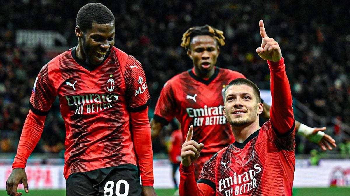 AC Milan wins to maintain competition with Juventus and Inter Milan