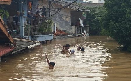 Bocah 2 Tahun Hilang Saat Evakuasi Banjir di Tebet, Ditemukan Tak Bernyawa