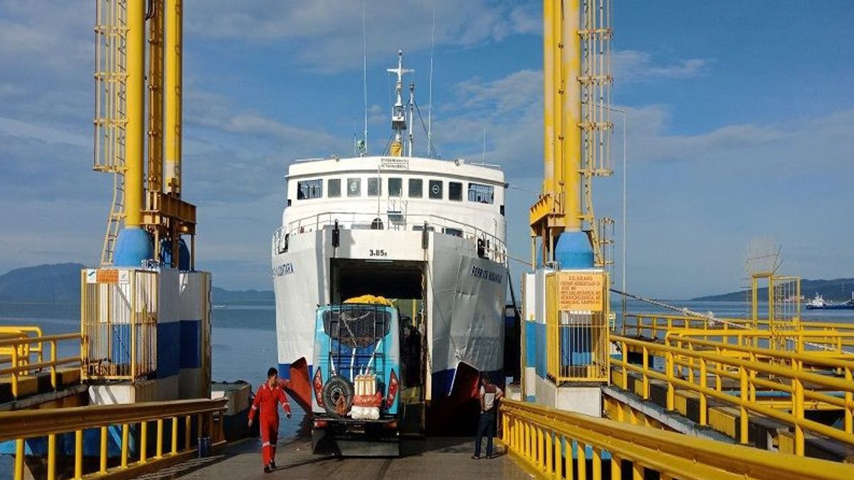Bad Weather In Southeast Sulawesi, Kolaka Ferry Port Temporarily Closed
