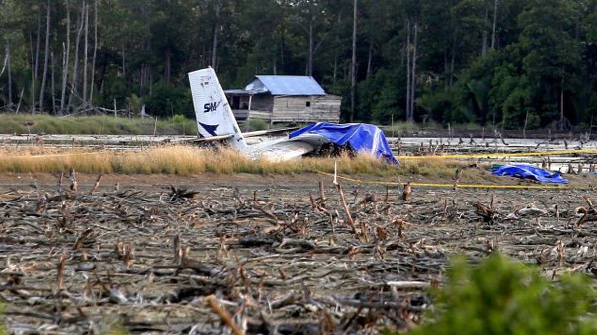 SAM Air Plane Crashes In Pohuwato Kills 4 People, KNKT Intervenes