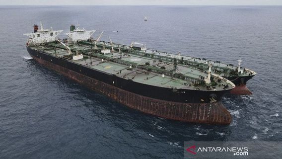 Indonesia Detains 25 Chinese Crew Members On Illegal Oil Transfers Suspicion From Iranian Tankers, Beijing Sends Message