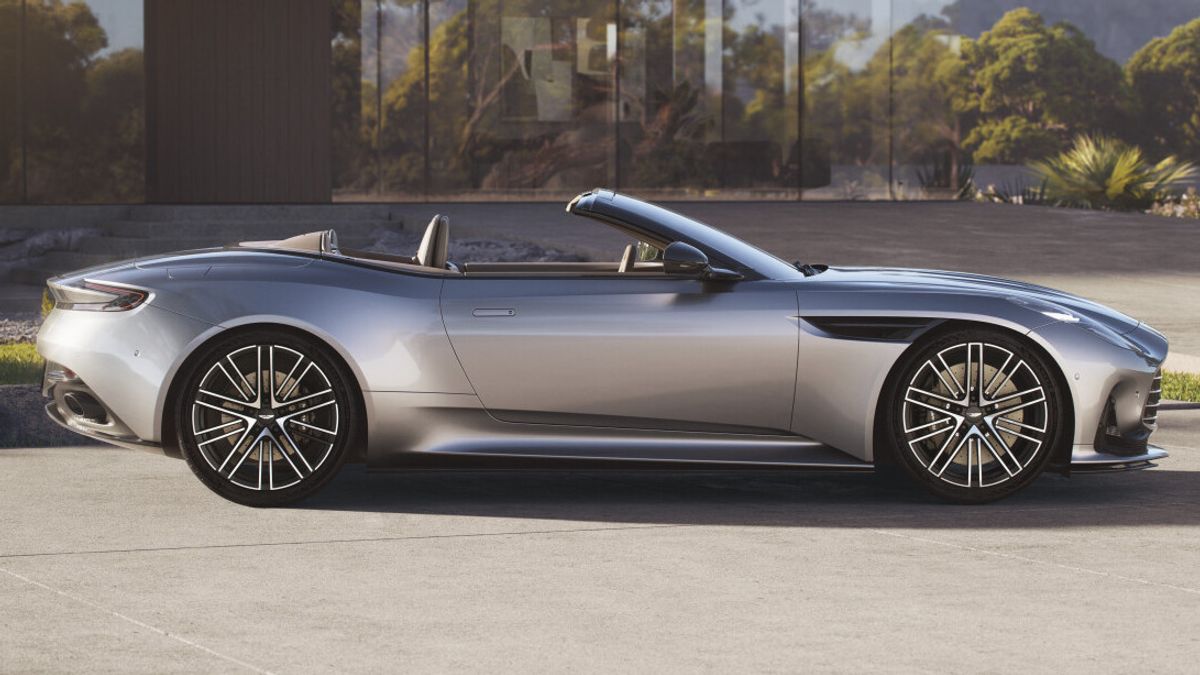 Aston Martin DB12 Volante, The Latest Super Tourer Car With Open Roof