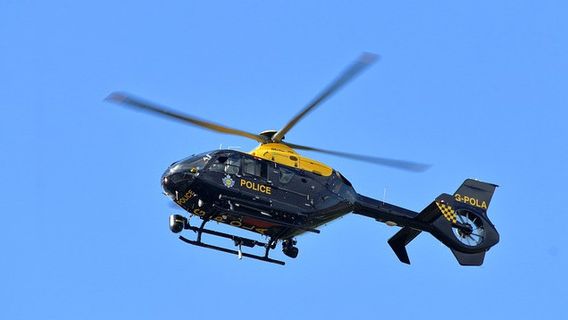 Terobsesi Seks, Polisi Cabul Kerap Mata-matai <i>Sunbather</i> dari Helikopter 