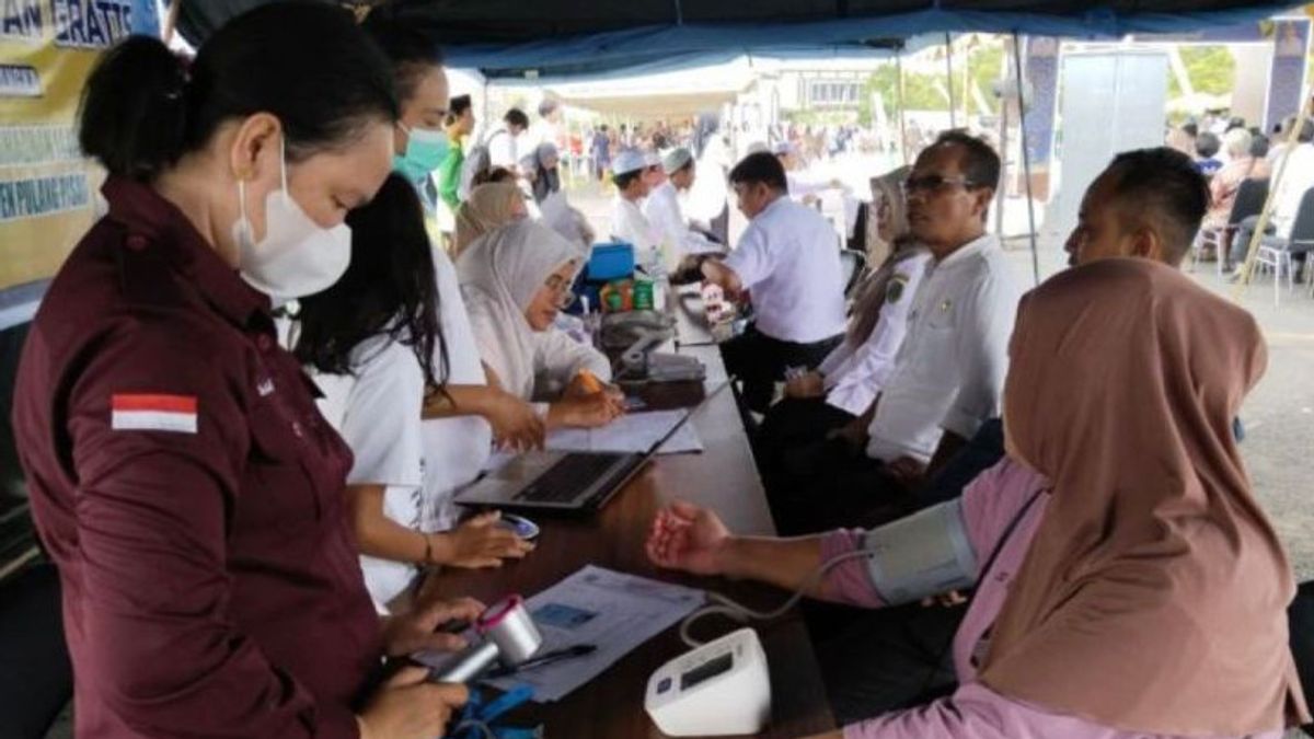 Pastikan Cek Berkala, Dinas Kesehatan Pulang Pisau Layani CKG Pengunjung Pasar Ramadan