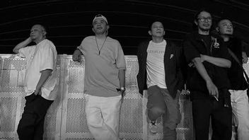 Ariel Joins Celebrating 25 Years Of Peterpan's Journey