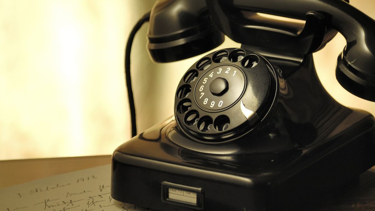 Kami Menelepon Hotline COVID-19 Depok untuk Bertanya Banyak Hal, Hasilnya Bikin Kaget