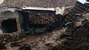 Lima Rumah Rusak Berat Akibat Banjir Majalaya Bandung
