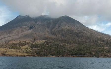 Masih Bahaya, Masyarakat Diminta Jaga Jarak Aman Gunung Ruang