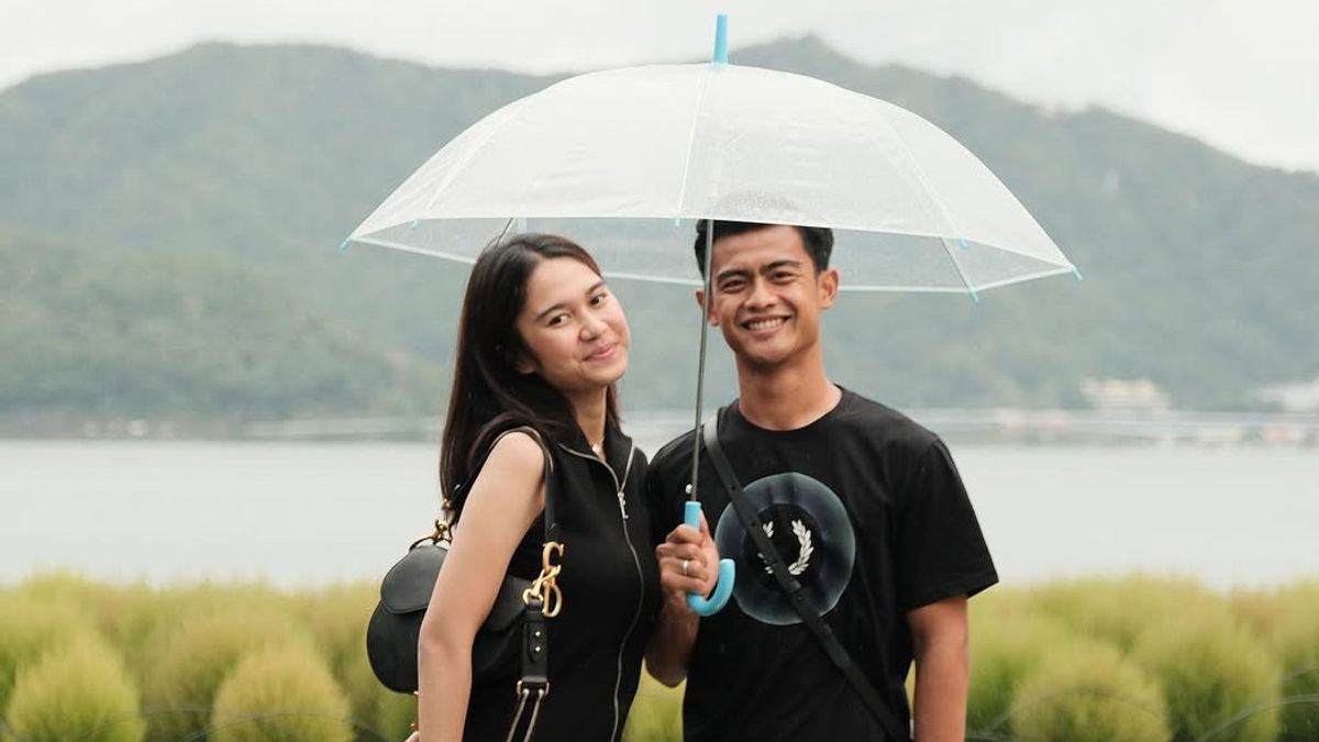 没有哈塔·戈诺-吉尼,普拉塔马·阿尔汉只想与阿齐扎·萨尔沙离婚