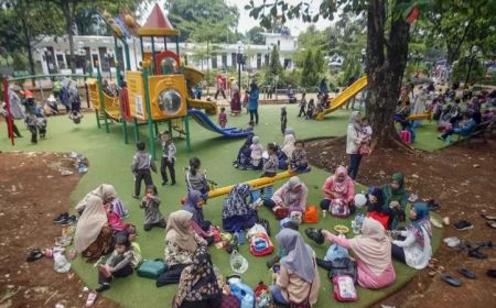 Hari Ibu, Mensos Risma: Tidak Ada Lagi Anak Telantarkan Orang Tua