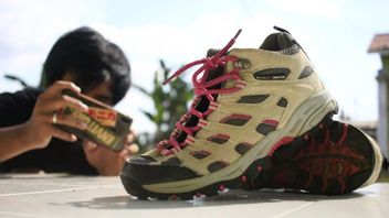 تدعي وزارة الصناعة أنها اقترحت منذ فترة طويلة استيراد الأحذية المستعملة لإدخال قواعد لارتاس