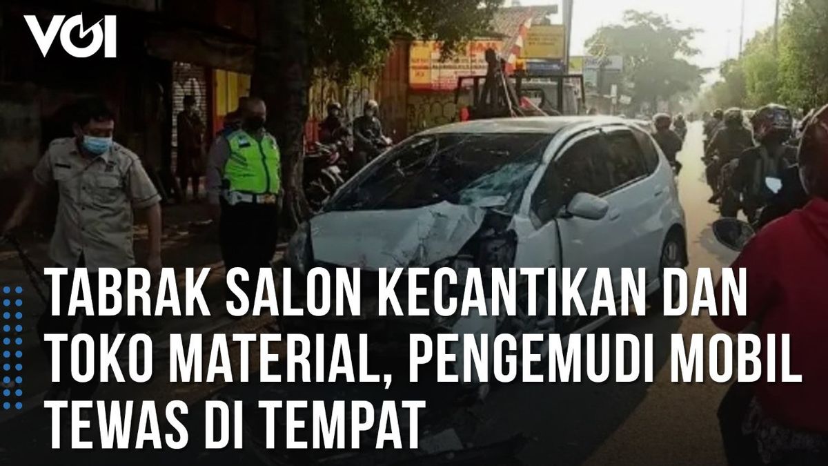 VIDEO: Pengemudi Honda Jazz Tewas Usai Hantam Toko