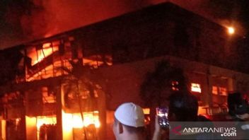 L’incendie à Mangga Dua Provient Prétendument D’un Entrepôt électronique