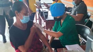 Datangi Desa dan Kelurahan, Pemkot Denpasar Terus Gencarkan Vaksinasi Booster 