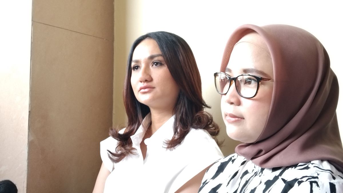 Mediation Fails, Tengku Dewi And Andrew Andika's Divorce Continues