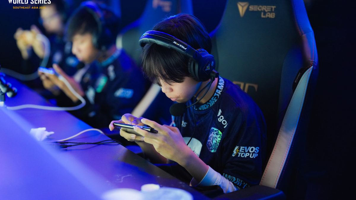 Team Falcons Sabet Dua Gelar Juara di Grand Finals FFWS SEA 2025 Fall