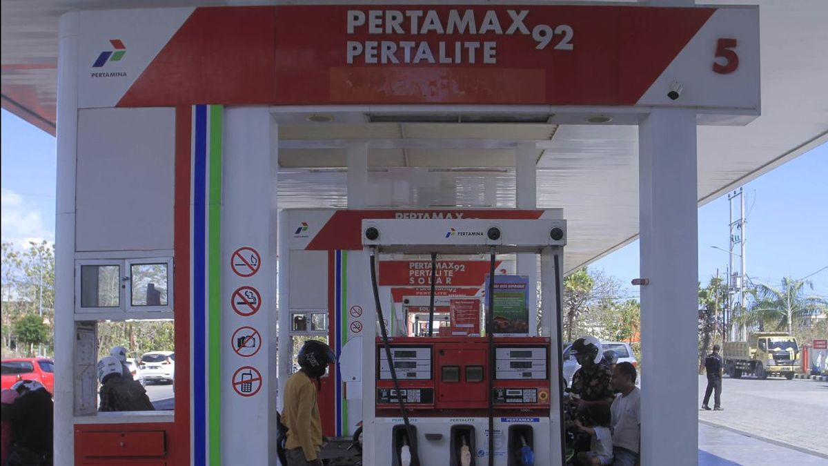 Pertamina确保整个西苏门答腊加油站的燃料不混合水