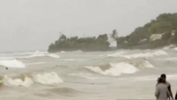 Nelayan dan Operator Kapal Diminta Waspada, Gelombang 4 Meter Masih Berpeluang Melanda Perairan NTT