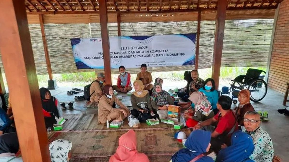 Berita Gunung Kidul: Pemkab Memberi Terapi Kelompok Swabantu Disabilitas Psikososial