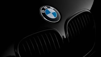 メルセデスとは対照的に、BMWは依然としてより低い市場価格で電気自動車を忠実に製造しています