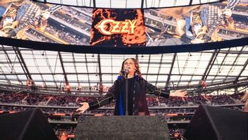 Ozzy Osbourne Coba Tai Chi untuk Tingkatkan Keseimbangan dan Mobilitasnya