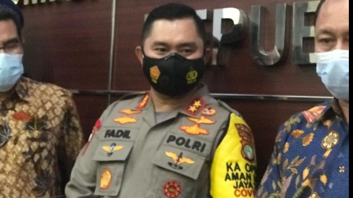 Metro Chef De La Police Révèle Le Rôle Des Terroristes Présumés Est De Java Et Bekasi, L’un D’eux Prêteurs