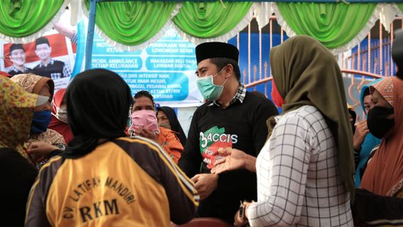 Deng Ical Makassar Pilkada Campaign: The Mayor Is Not A Boss, But A Waiter