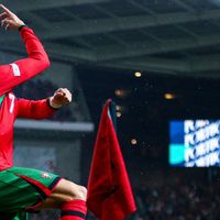 Ronaldo Cetak Brace, Lima Gol Portugal Hancurkan Polandia