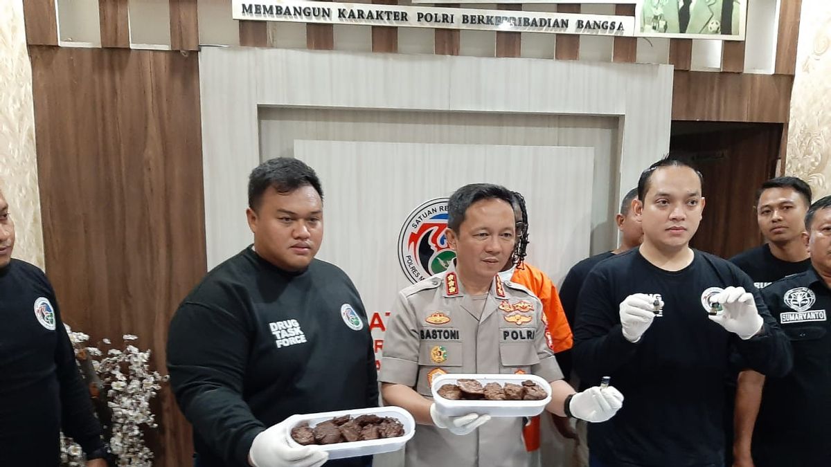 Bring Marijuana Brownies, American Foreigners Arrested By The Police