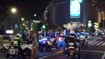 警察は大晦日の前にHIラウンドアバウト交差点エリアで群衆を分散させる