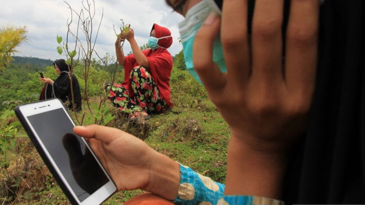 Kemendes PDTT Targetkan Seluruh Desa di Indonesia Terkoneksi Internet pada 2024