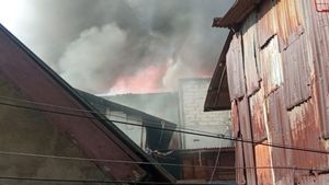 Ternyata 25 Rumah yang Terbakar di Tambora Jakbar akibat Ulah Seorang Warga yang Membakar Kamar dengan Bensin