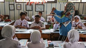 Bidik Pembangunan 100 Gedung Permanen, Anggaran Sekolah Rakyat Ditetapkan Rp24,9 Triliun di RAPBN 2026