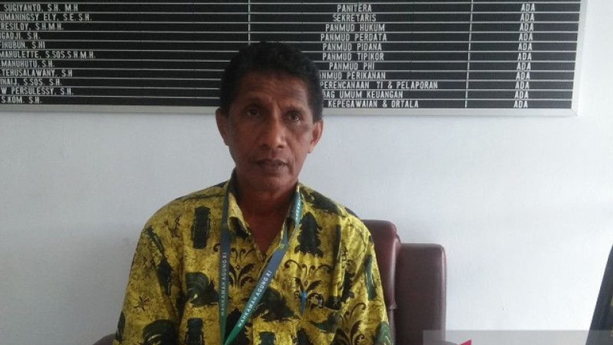 KPK Limpahkan Berkas Tersangka Kasus Suap ke Mantan Bupati Buru Selatan