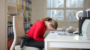 Cuaca Mendung Bikin Tak Semangat? Ini Tips agar Tetap Bisa Produktif