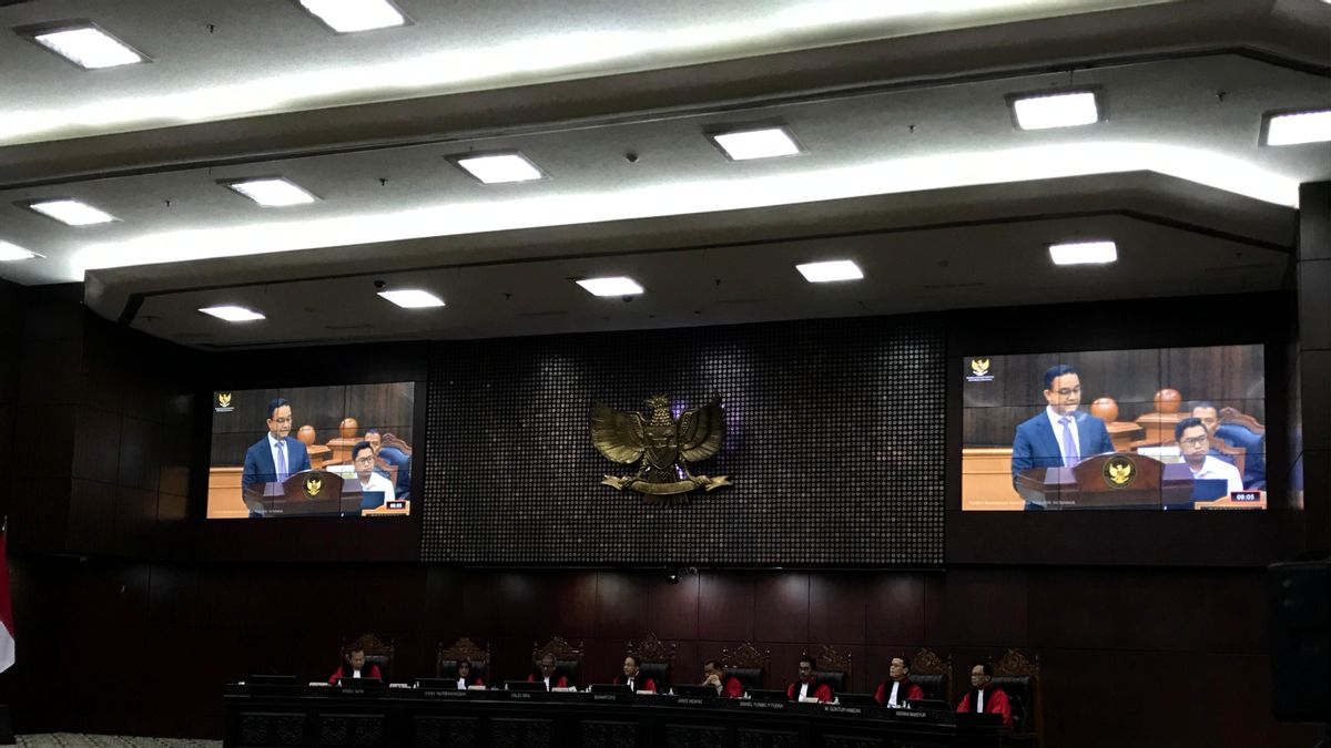 要求宪法法院取消纪伯伦的资格,Anies Singgung滥用社会援助计划到道德Anwar Usman