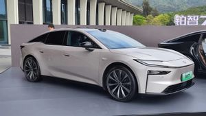Sedan Listrik GAC-Toyota bZ7 Langsung Terpesan 3 Ribuan Unit dalam Sejam