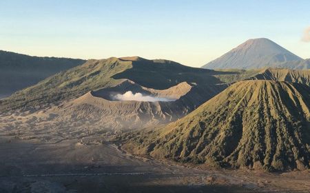 Objek Wisata di Kawasan Bromo Tengger Semeru Probolinggo Mulai Dibuka