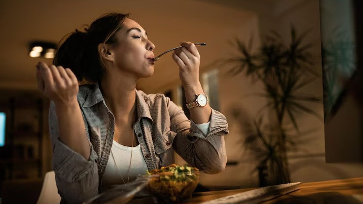 Waktu Ideal Makan Malam saat Menjalani Program Diet