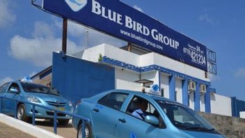 Blue Bird Appartient Au Conglomérat Purnomo Prawiro Collaboration Avec La Plus Grande Banque Privée D’Indonésie, Peut Commander Des Taxis Sur L’application Mobile BCA