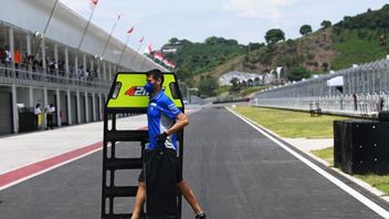 警方监督曼达利卡MotoGP健康协议的实施