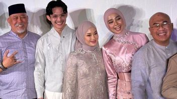 Rey Mbayang Tertantang Jadi Ekstrovert dalam Film “<i>Bidadari Surga</i>”