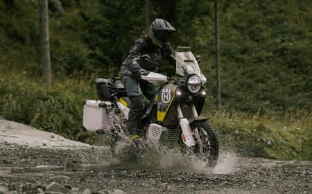 Husqvarna Hadirkan Norden 901 Expedition 2025 dengan Spesifikasi Lebih Baik dari Sebelumnya