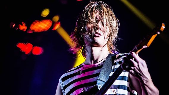 Toru ONE OK ROCK Positif COVID-19