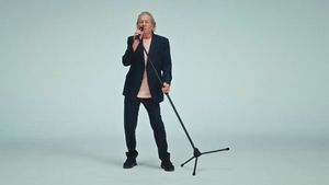 Vokalis Deep Purple Ian Gillan Mengaku Kehilangan Penglihatan, Sinyal Pensiun Semakin Dekat?